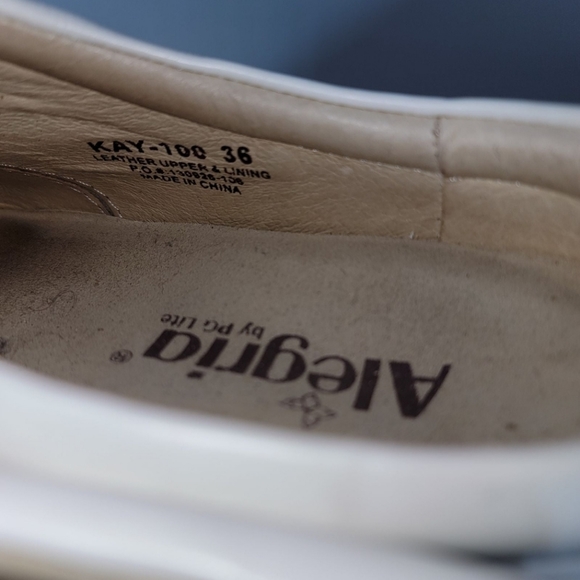 Alegria Slip On Comfort Shoe White Leather 36 Removable Insole Nursing Medical - Picture 4 of 12